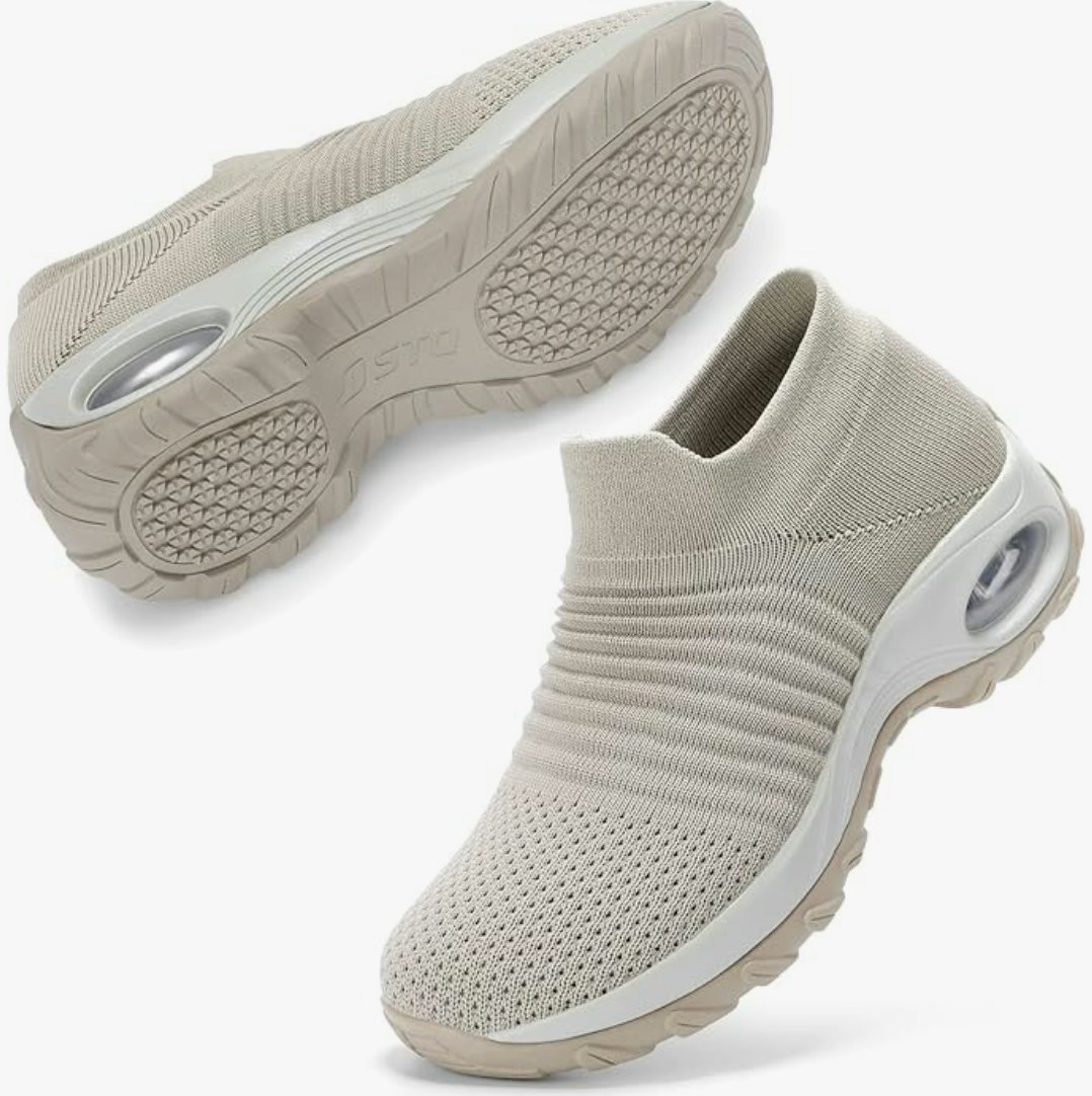 STQ Slip-On Walking Sneakers with Air-Cushioned Heels