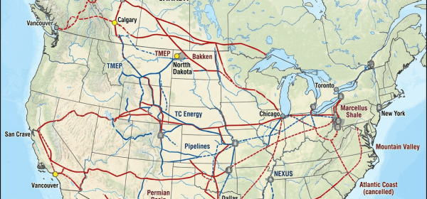 Map of North American natural gas and crude oil pipelines with key gas hubs, refineries, and ports